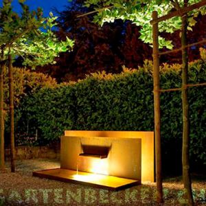 Gartenbecken Bei Nacht 011